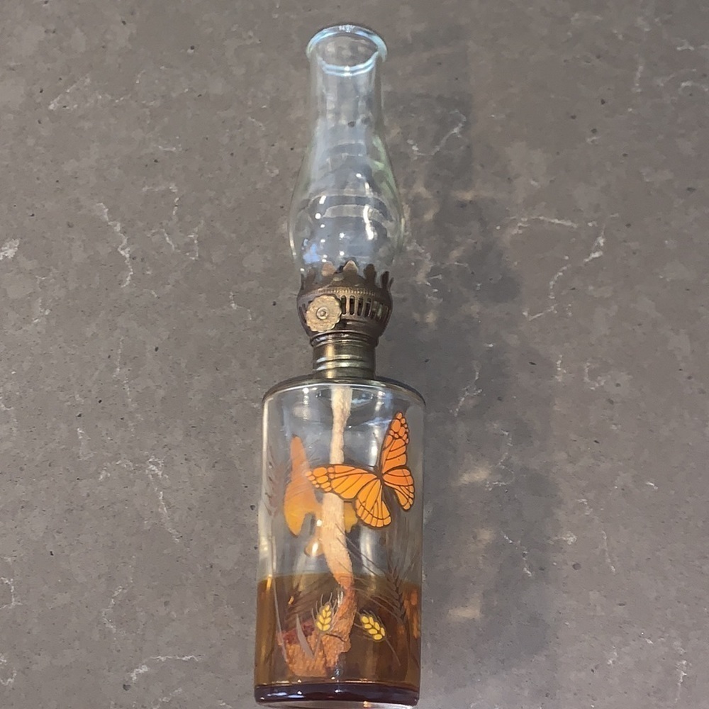 Vtg Lamplight Farms Glass Butterfly Oil Lamp 10” - Picture 3 of 10